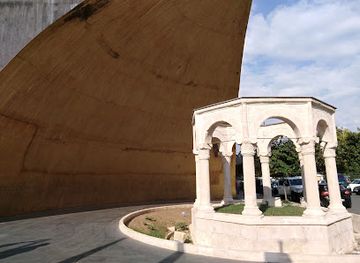 albania/toskeria/landmark/tyrbja-e-kapllan-pashes