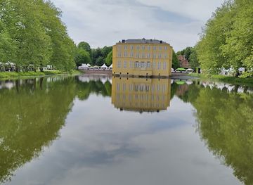 belgium/flemish-ardennes/landmark/d-ursel-castle