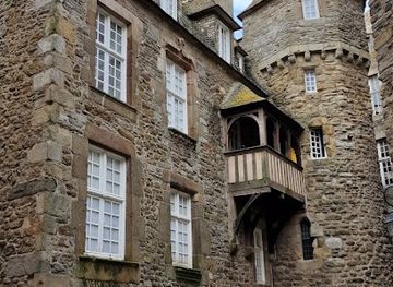 france/saint-malo/landmark/maison-de-la-duchesse-anne-saint-malo