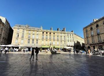 france/bordeaux/landmark/pl-du-parlement