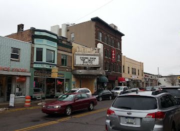 michigan/marquette/landmark/chickadees