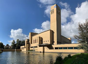 netherlands/gooi/landmark/town-hall-hilversum