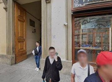 italy/san-gimignano/landmark/piazza-di-san-giovanni-3