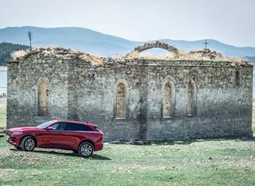 bulgaria/sofia-valley/landmark/moto-pfohe