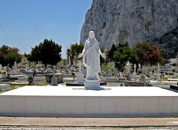 gibraltar/gibraltar/landmark/cano-monumental-masons