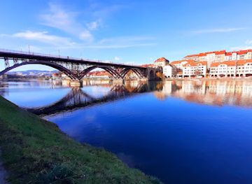 slovenia/maribor/landmark/turisticno-informacijski-center-maribor