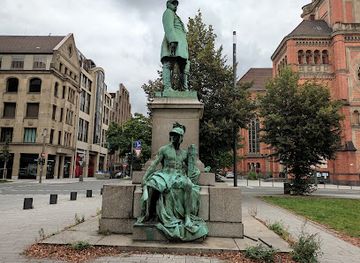 germany/dusseldorf/konigsallee/landmark/bismarck-memorial