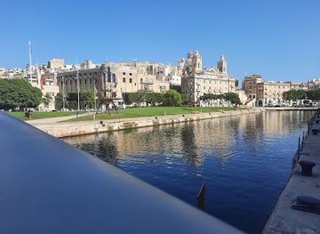 malta/three-cities/landmark/3-cities-valetta-ferry