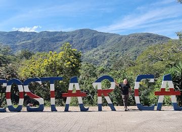 costa-rica/san-jose/landmark/estatua-de-buda-la-chimba