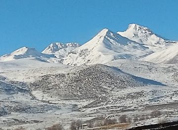 armenia/aragatsotn/landmark/mount-aragats