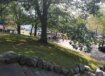 connecticut/waterbury/landmark/lakewood-park-beach