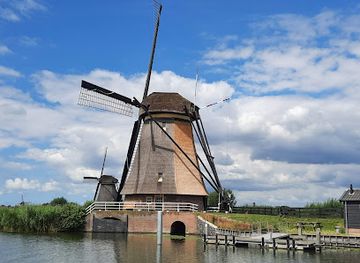 netherlands/kinderdijk/landmark/unesco-werelderfgoed-kinderdijk