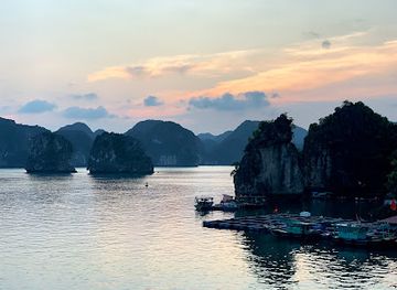 vietnam/ha-long/landmark/the-au-co-cruise-halong-bay