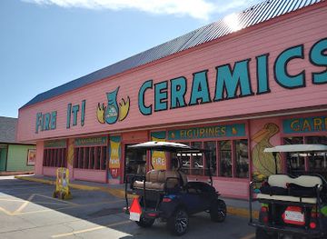 texas/port-aransas/landmark/fire-it-ceramics
