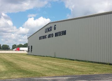 illinois/northwestern-illinois/landmark/historic-auto-attractions