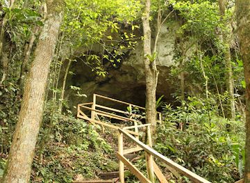 puerto-rico/caribbean-national-forest/landmark/cueva-ventana