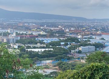 india/visakhapatnam/landmark/yarada-beach