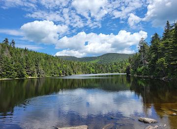 vermont/stowe/landmark/sterling-pond-trail