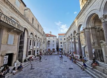 croatia/split/landmark/peristil