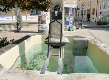 austria/eisenstadt/landmark/brunnen-am-domplatz-von-eisenstadt