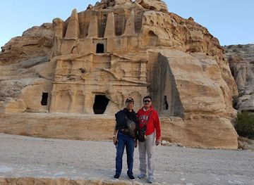 jordan/petra/landmark/the-treasury