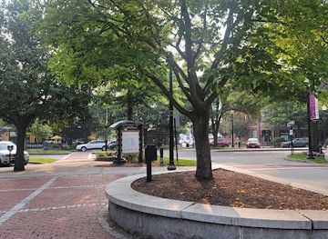 new-hampshire/keene/landmark/railroad-square