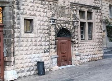 france/provence/landmark/maison-diamantee