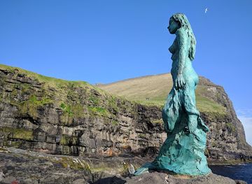 faroe-islands/suouroy/landmark/the-seal-woman-kopakonan