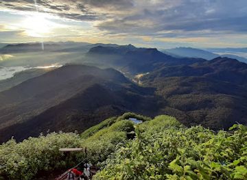 sri-lanka/adam-s-peak/landmark/sri-pada-holy-mountain