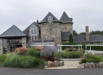 michigan/charlevoix/landmark/castle-farms