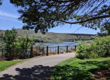 idaho/sawtooth/landmark/lucky-peak-state-park-sandy-point-unit