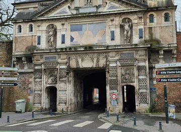 france/nancy/landmark/porte-de-la-citadelle