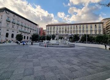 italy/campania/landmark/p-za-municipio