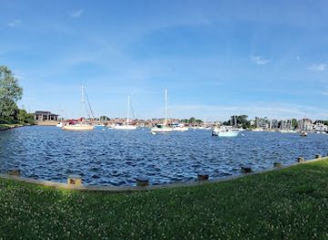 maryland/annapolis-waterfront/landmark/charles-carroll-house