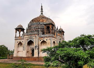 india/uttar-pradesh/landmark/archaeological-survey-of-india-excavated-remains