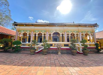 vietnam/can-tho/landmark/nam-nha-pagoda