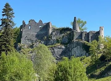 belgium/walloon-brabant/landmark/chateau-fort-de-montaigle
