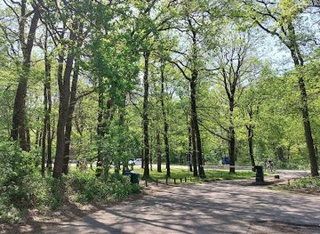 netherlands/hoge-veluwe-national-park/landmark/parkeerplaats-hoge-veluwe-entree-otterlo