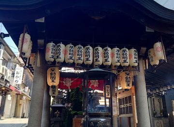 japan/osaka/dotonbori/landmark/hozenji-mizukake-fudoson-temple