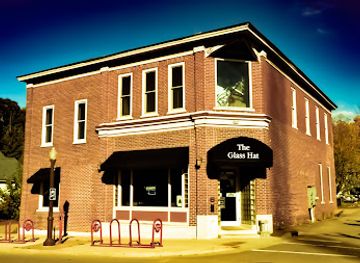 wisconsin/wausau/landmark/the-glass-hat