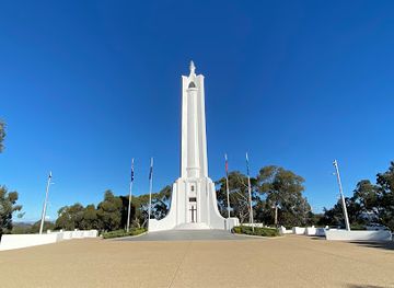 australia/high-country/landmark/monument-hill