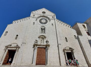 italy/bari/santo-spirito/landmark/palazzo-simi