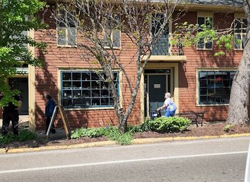 indiana/yellowwood-state-forest/landmark/brown-county-art-guild