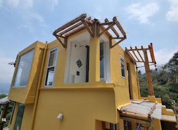 guatemala/lake-atitlan/landmark/dreamland-sanctuary-gardens