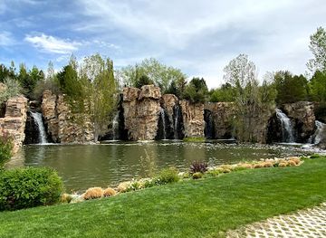 utah/cedar-valley/landmark/ashton-gardens-at-thanksgiving-point