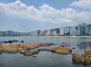 south-korea/busan-beaches/landmark/millak-waterside-park