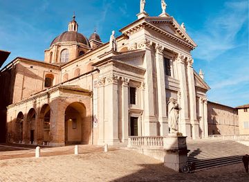 italy/urbino/landmark/oratorio-della-grotta
