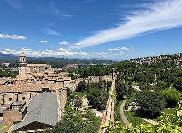 spain/costa-brava/landmark/muralles-de-girona