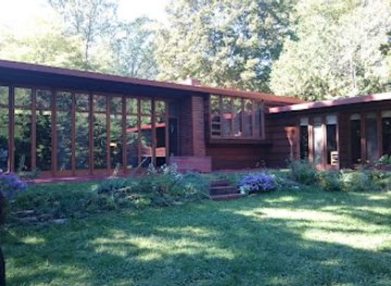 wisconsin/madison/landmark/herbert-and-katherine-jacobs-house