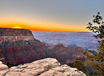 arizona/grand-canyon-village/landmark/trail-of-time-headquarters-portal-parking-lot-a